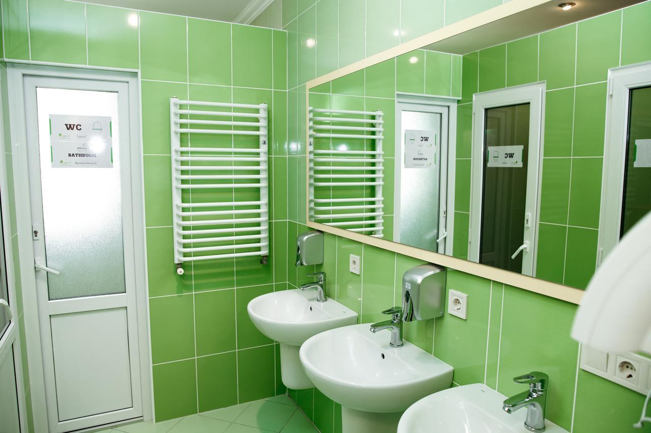 Sweet Home Hostel / Guest House Czerniowce Zewnętrze zdjęcie