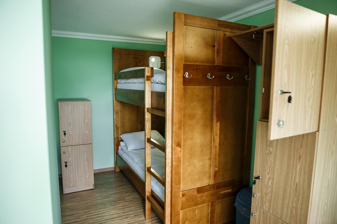 Sweet Home Hostel / Guest House Czerniowce Zewnętrze zdjęcie